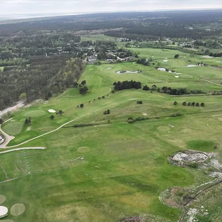 Seaside Escape In Ho Bay - By Traum * Ho