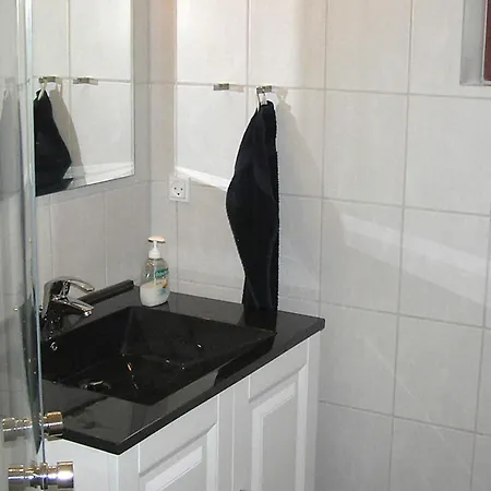 Seaside Escape In Ho Bay - By Traum Ho